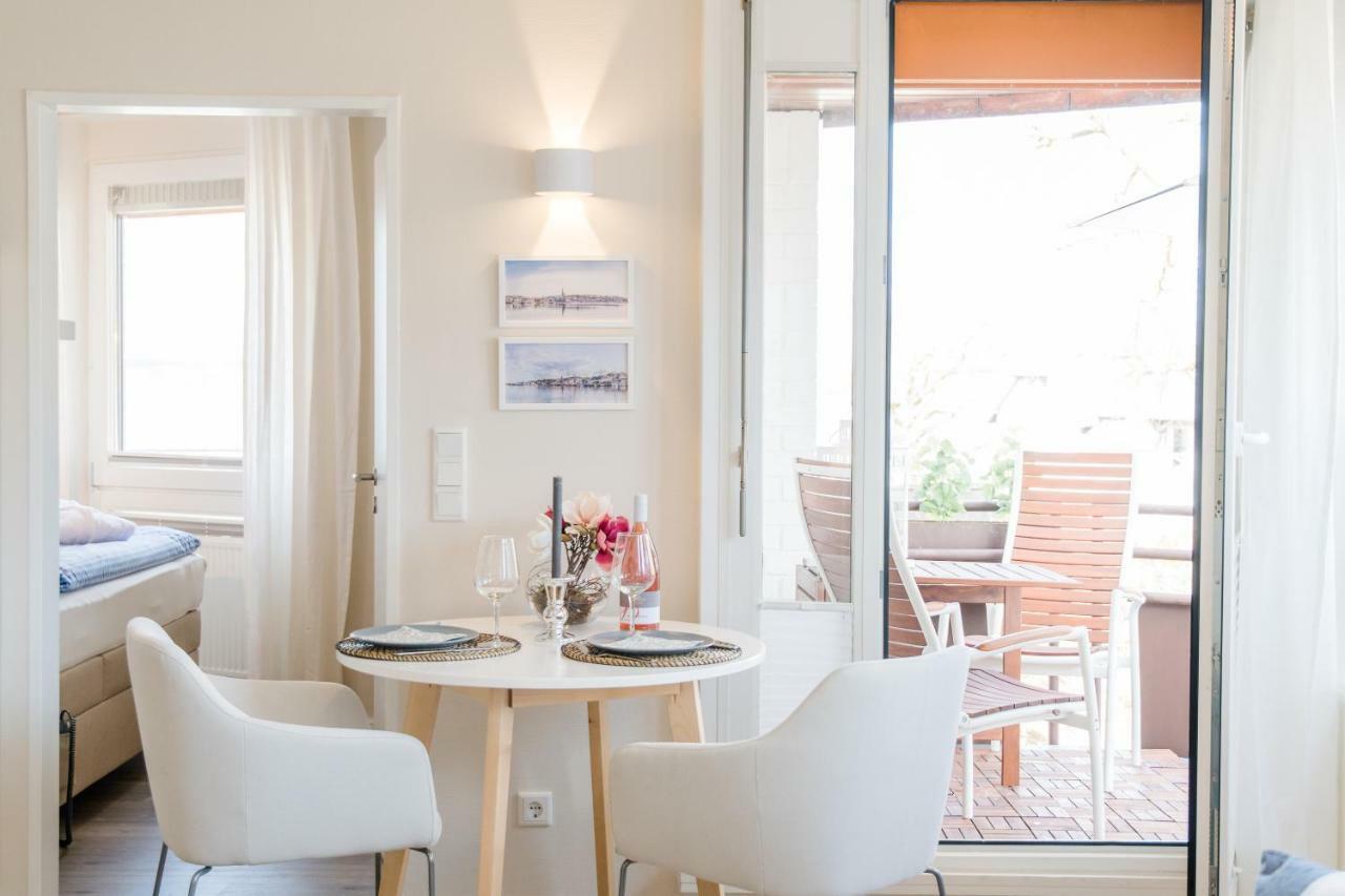 Ostseeblick Apartment กลึคส์บวร์ก ภายนอก รูปภาพ