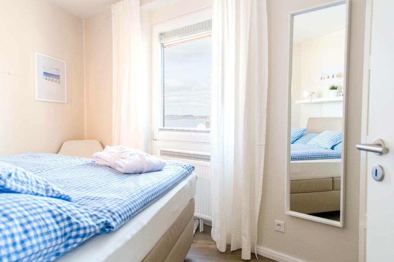 Ostseeblick Apartment กลึคส์บวร์ก ภายนอก รูปภาพ